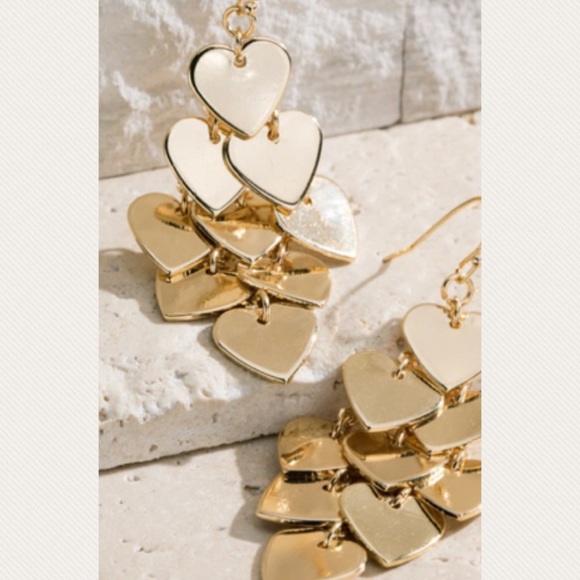 @_theboutique_ Jewelry - Chandelier Gold Tone Heart Dangle Earrings